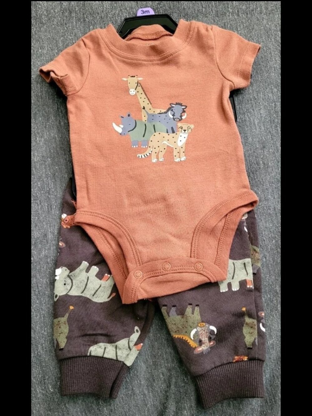 NWT 🐆🦏🦒 Carters 2 Pc African Animals bodysuit & Pants Set Orange & Green 3 M